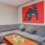 Schoenfeld Ii Apartment *